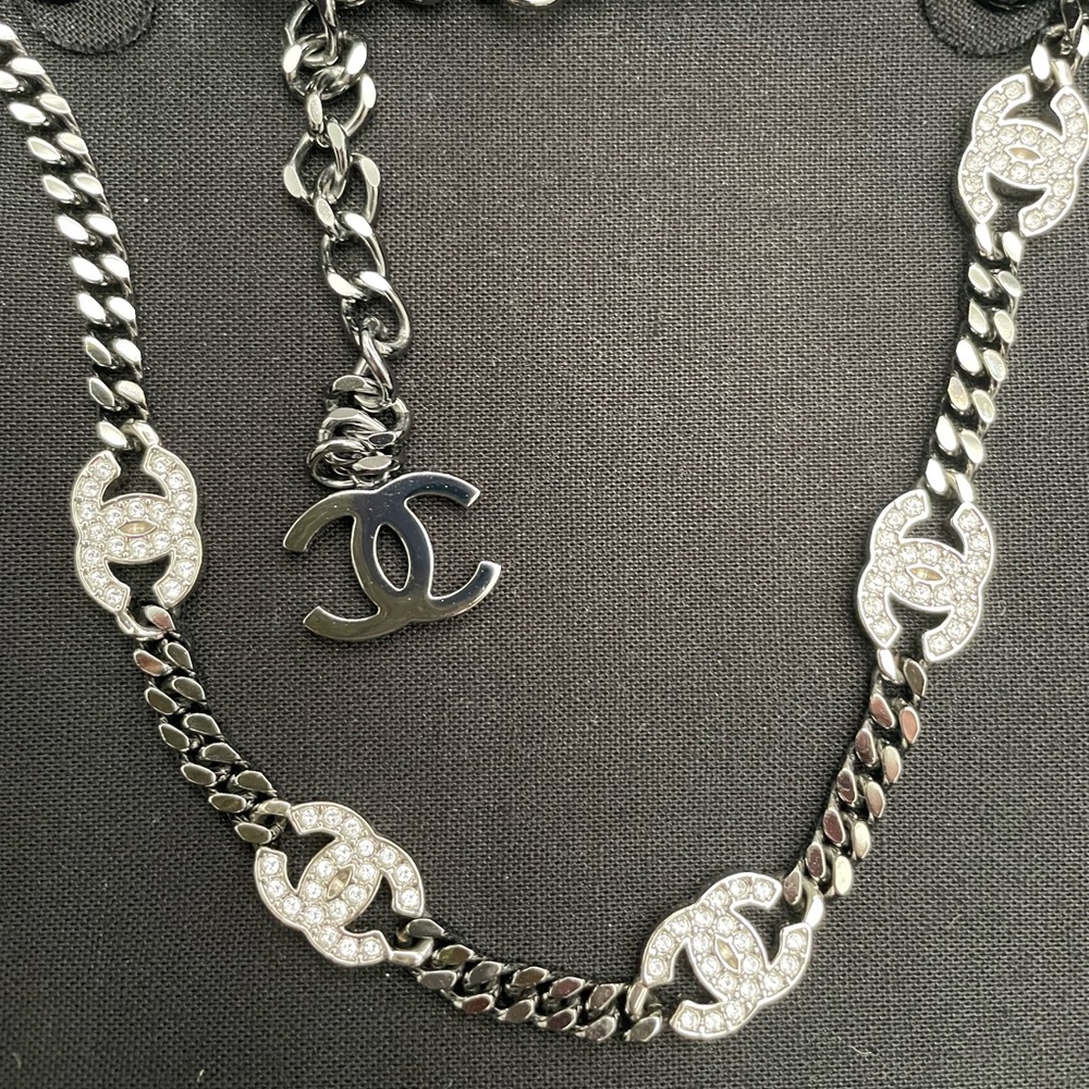 Chanel crystal logo CC choker necklace 21A brand new unworn